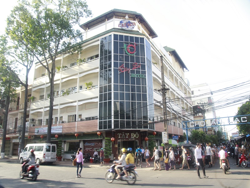 Đặt phòng khách sạn